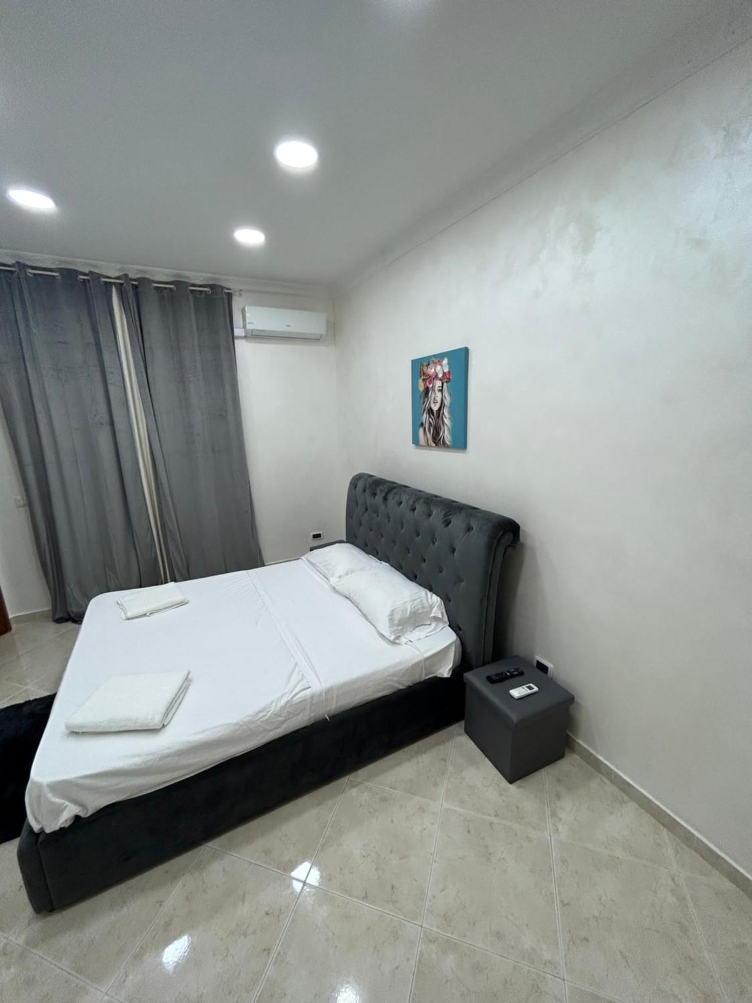 Dora House Valentino Apartment Naples Exterior photo